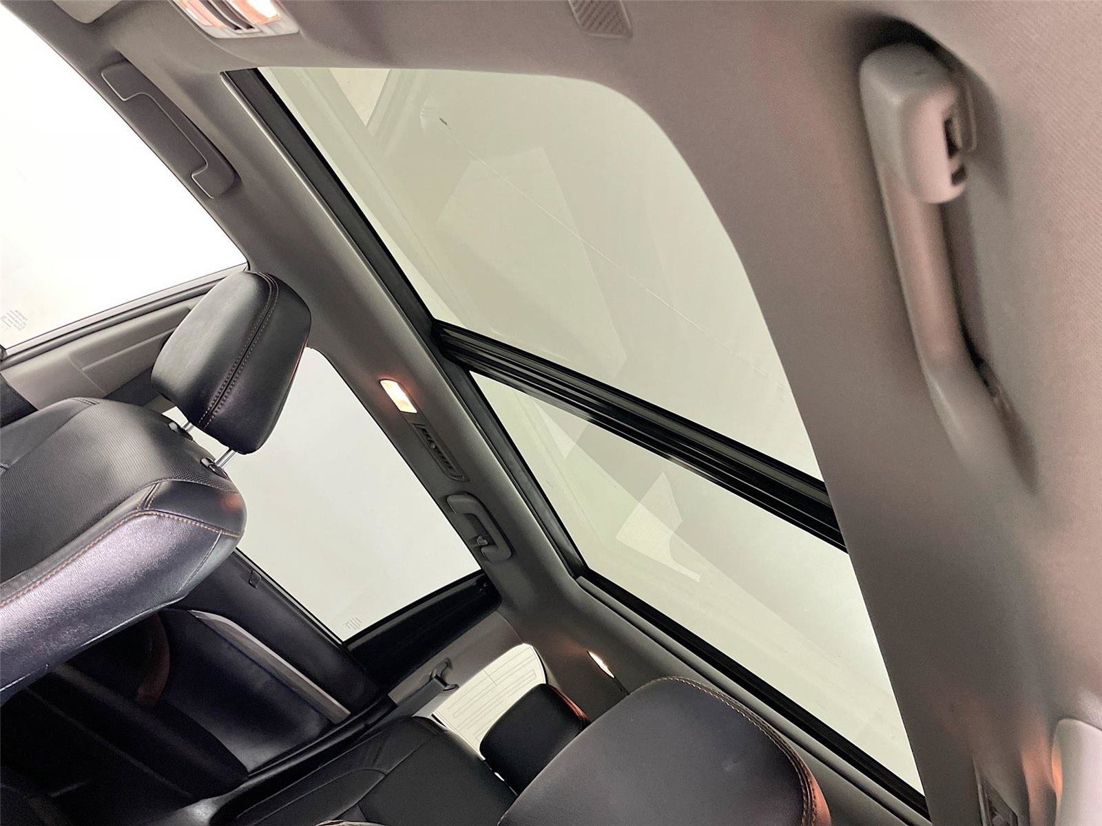 Used 2019 Toyota Highlander Limited Platinum AWD/4WD image 17
