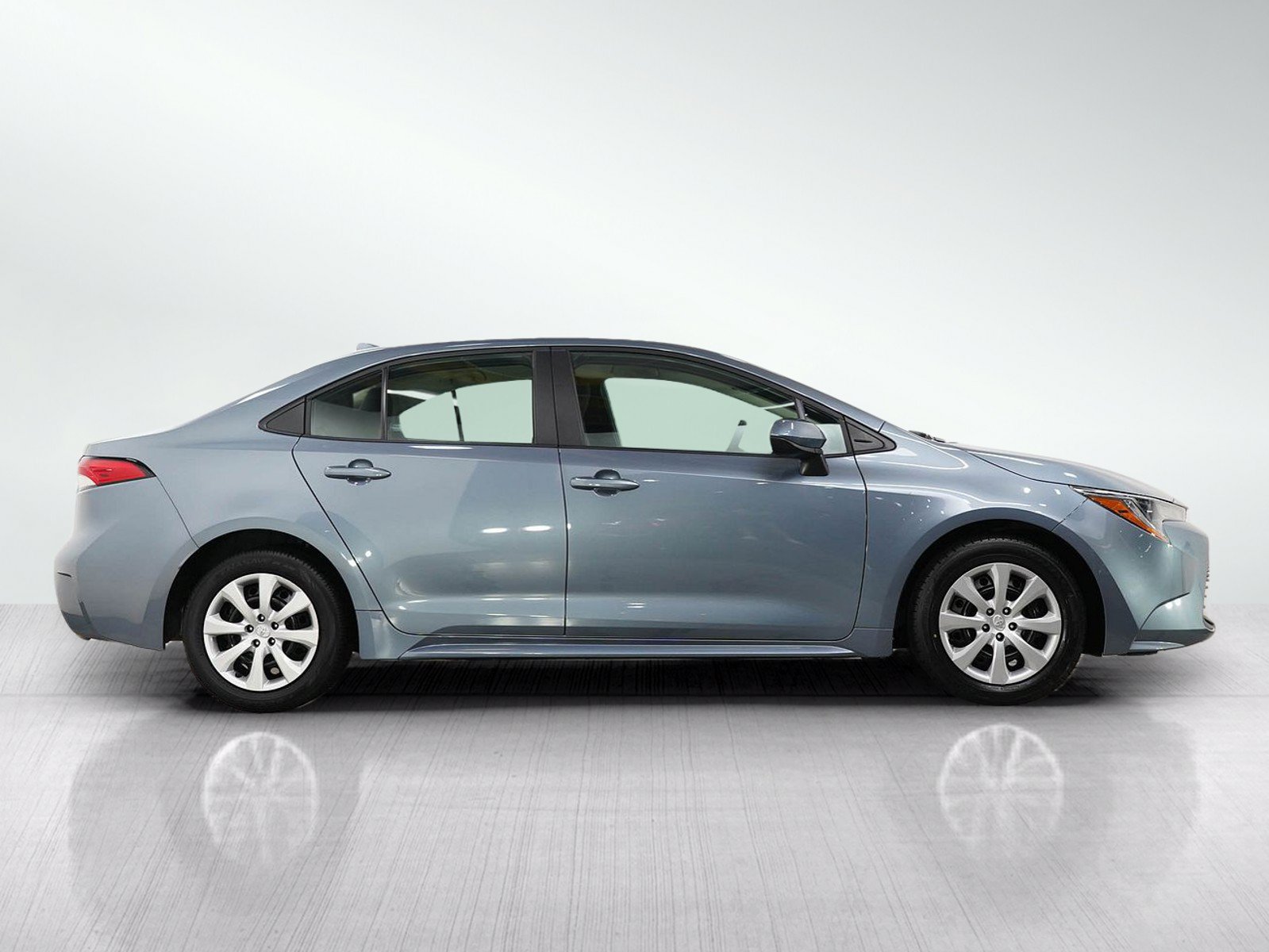 Used 2024 Toyota Corolla LE FWD image 6