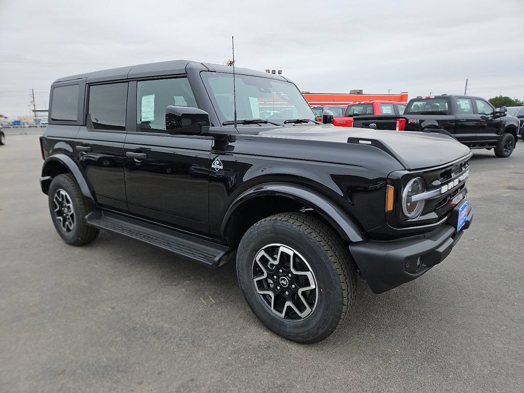 New 2026 Ford Bronco Outer Banks