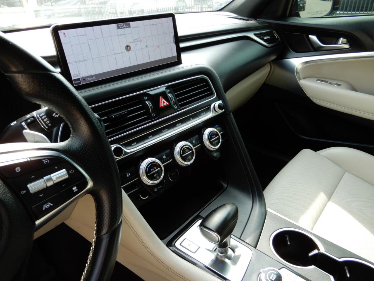 Used 2022 Genesis G70 2.0T image 15