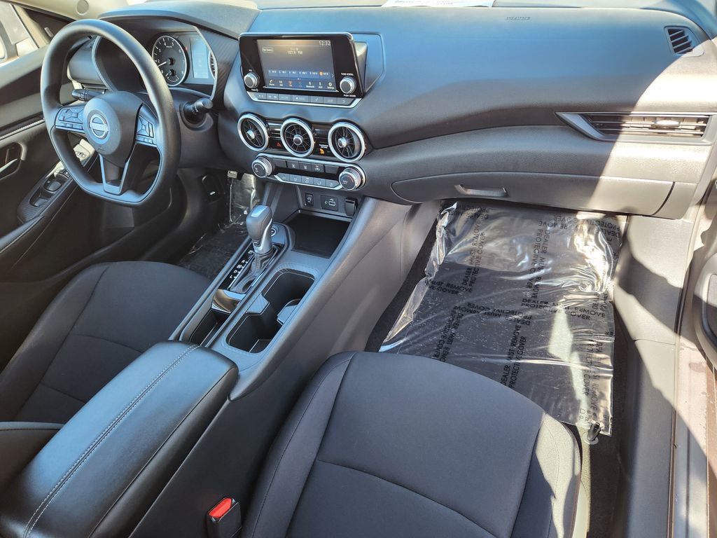 Used 2025 Nissan Sentra S image 15