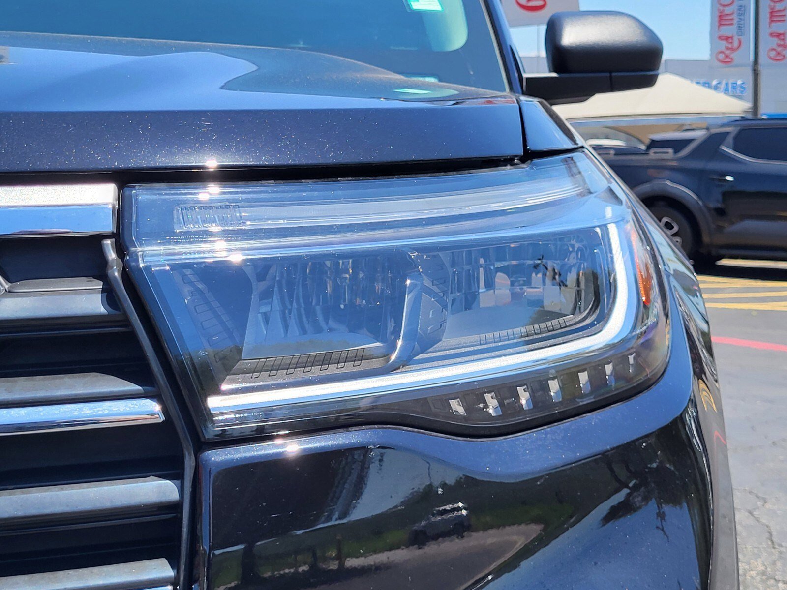 Used 2025 Ford Explorer Active RWD image 11