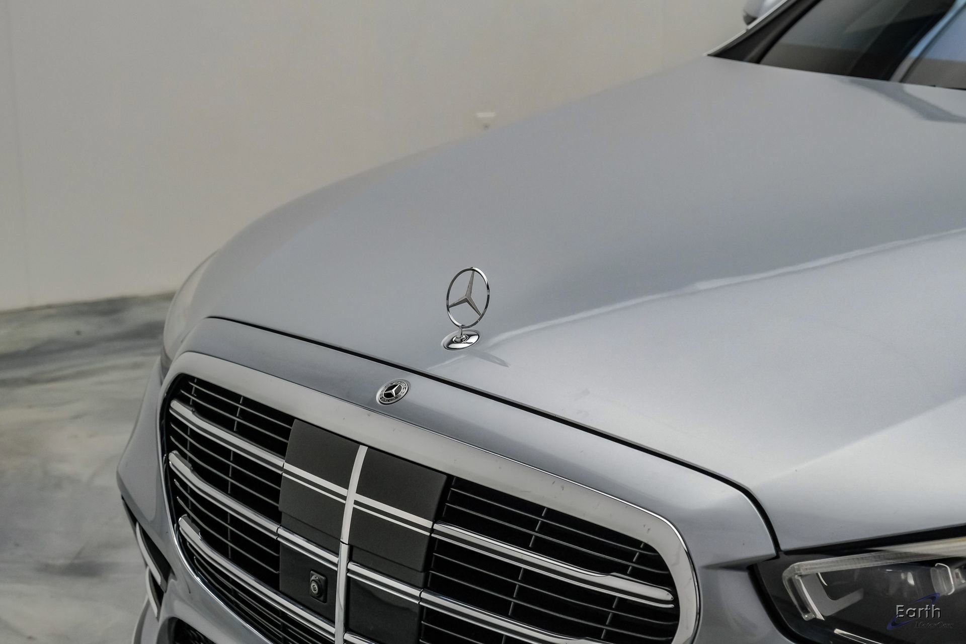 Used 2022 Mercedes-Benz S 580 4MATIC Sedan w/ AMG Line Package image 38