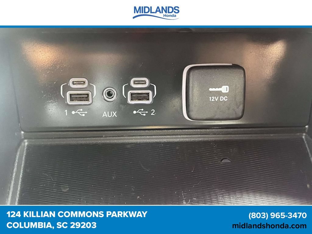 Used 2023 Jeep Grand Cherokee Altitude RWD image 29
