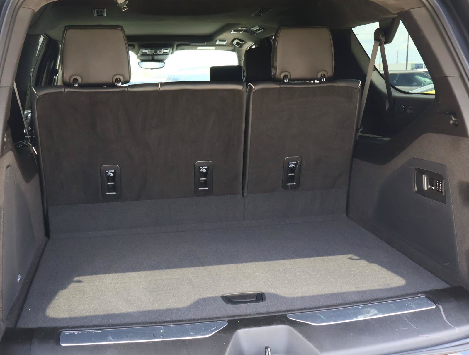 Used 2024 Cadillac Escalade ESV Premium Luxury Platinum AWD/4WD image 30