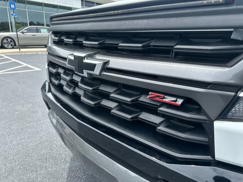 Used 2021 Chevrolet Colorado Z71 w/ Safety Package AWD/4WD image 32