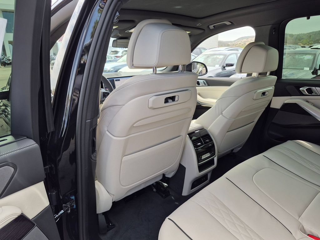 New 2026 BMW X5 xDrive50e w/ Executive Package AWD/4WD image 34