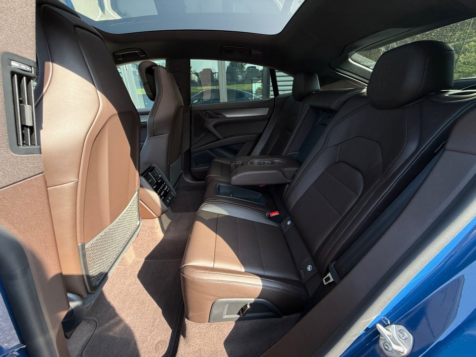 New 2026 Porsche Cayenne Electric Coupe AWD/4WD image 20