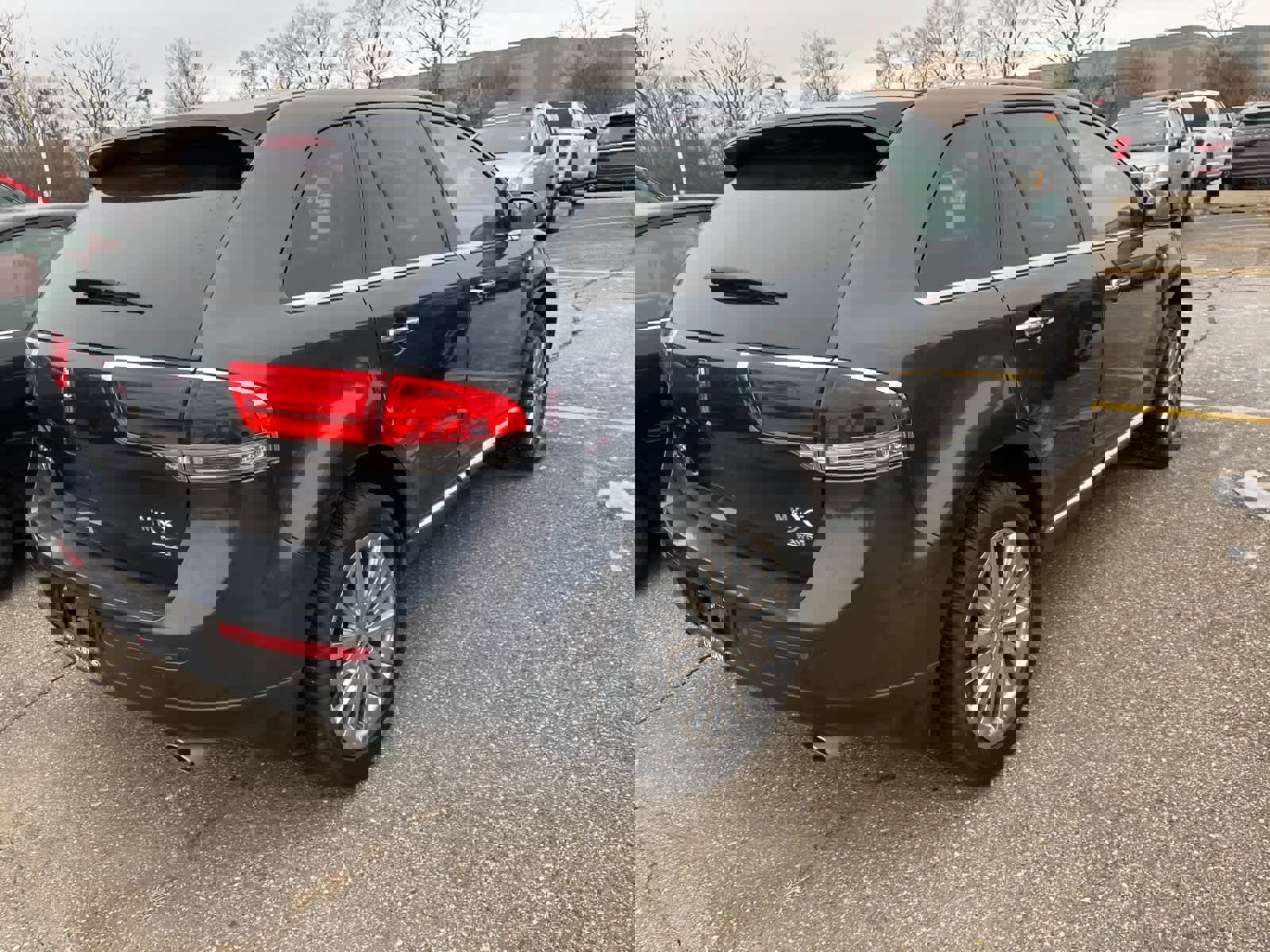 Used 2013 Lincoln MKX AWD image 16