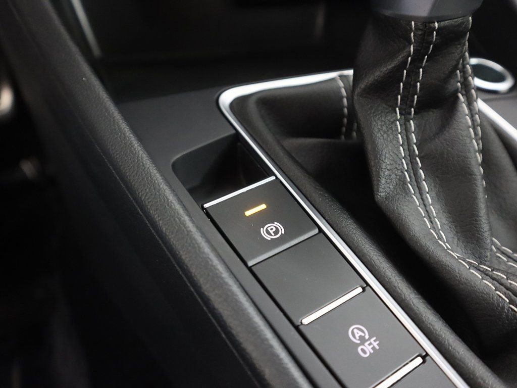 Used 2023 Volkswagen Jetta Sport image 44