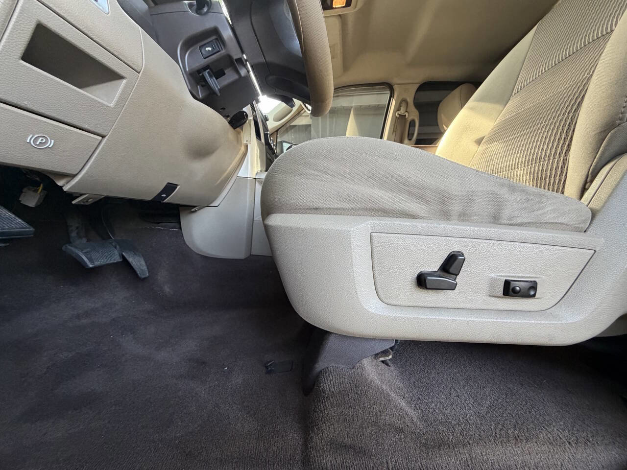 Used 2011 RAM 1500 Big Horn RWD image 11