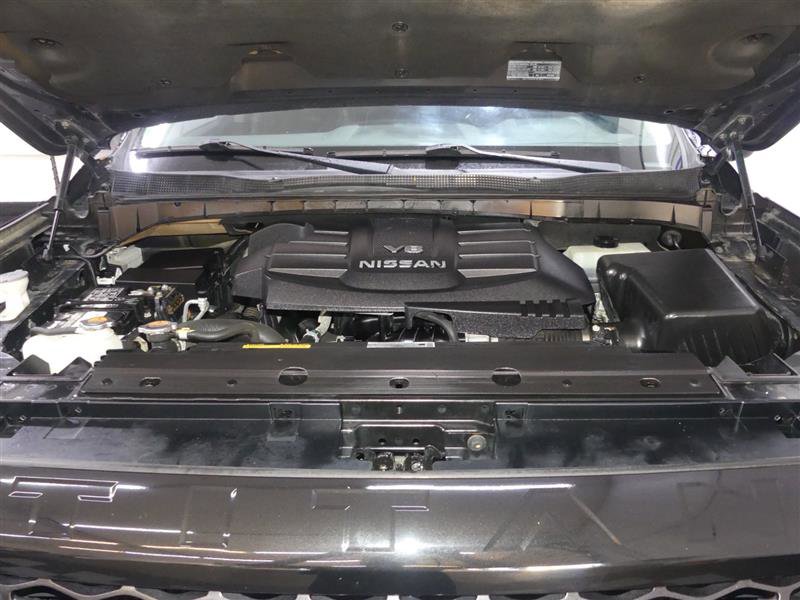 Used 2019 Nissan Titan PRO-4X image 10