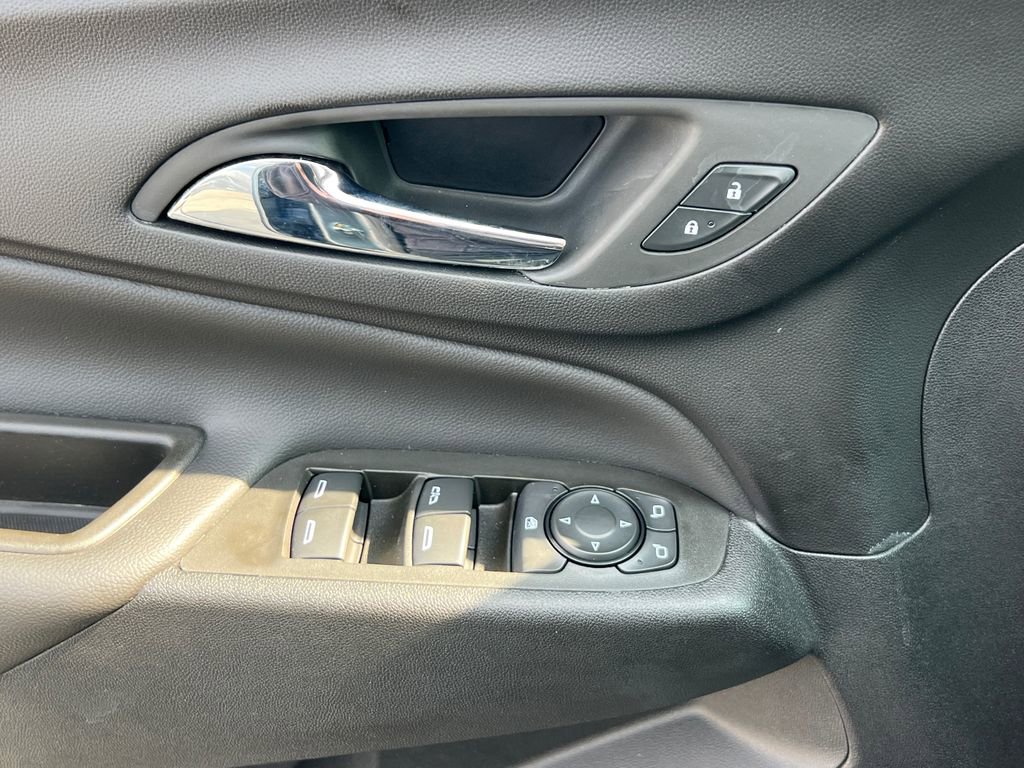 Used 2023 Chevrolet Equinox LT AWD/4WD image 30