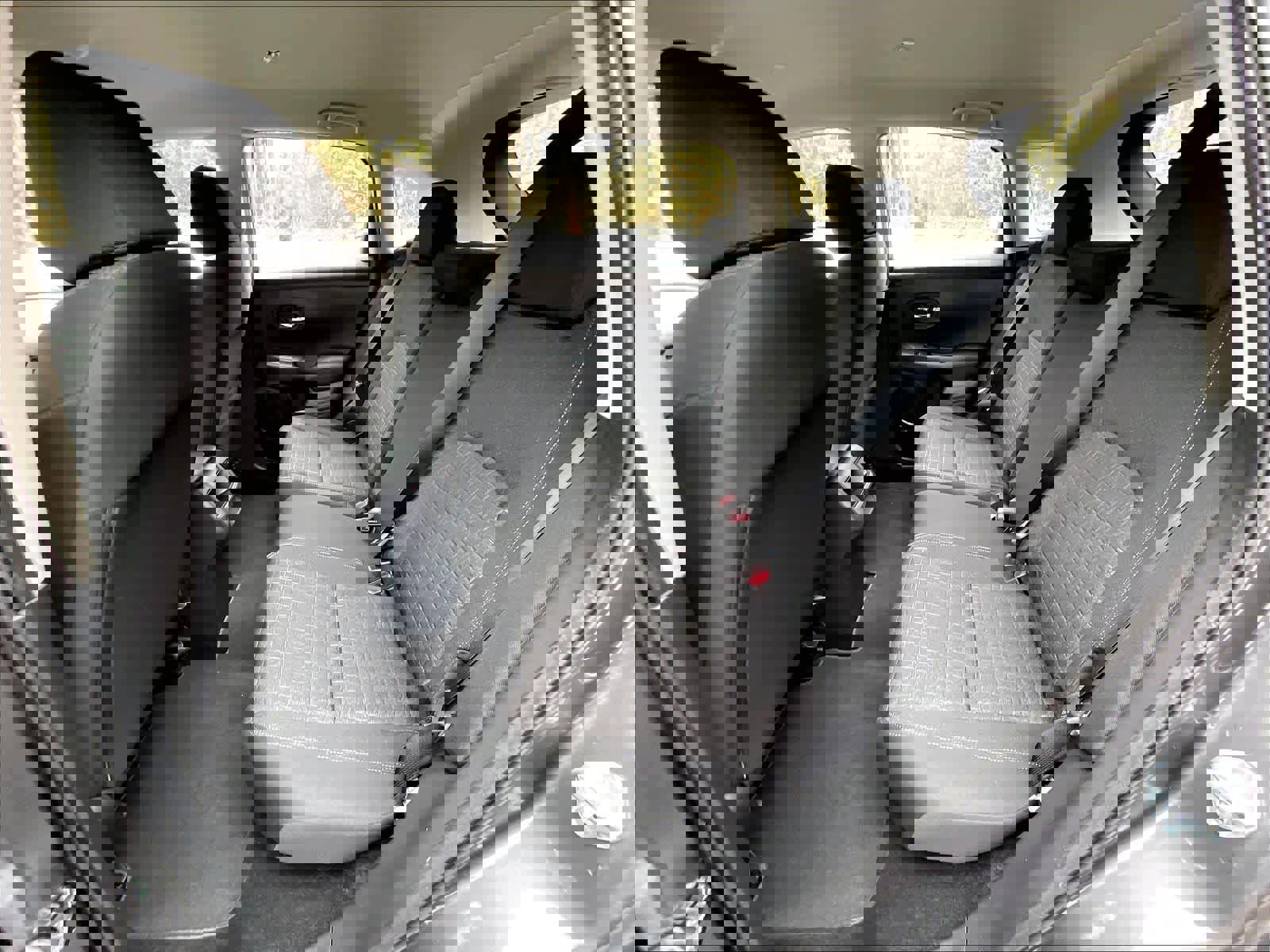 Used 2025 Honda HR-V LX image 15