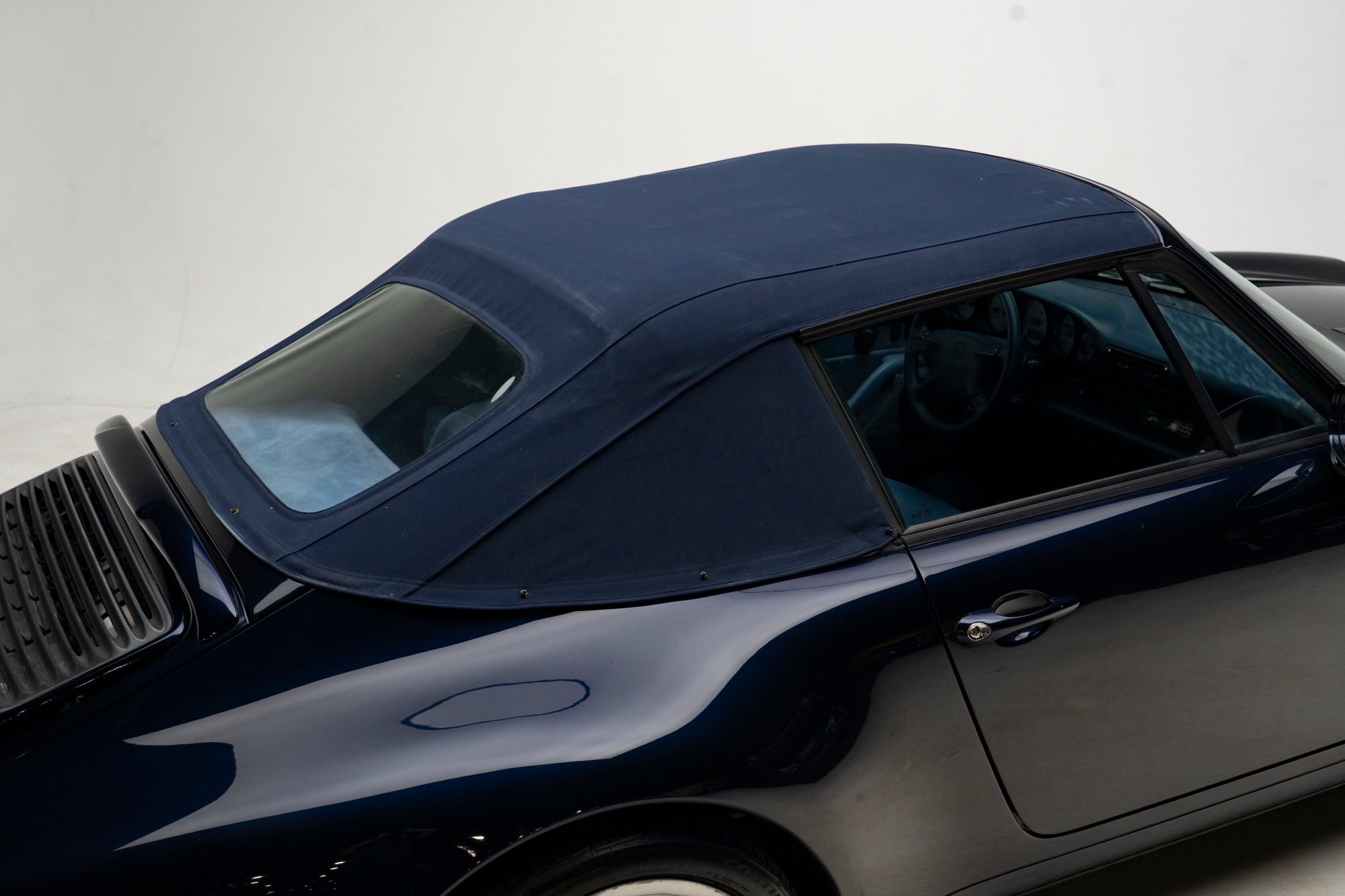 Used 1996 Porsche 911 Carrera RWD image 43