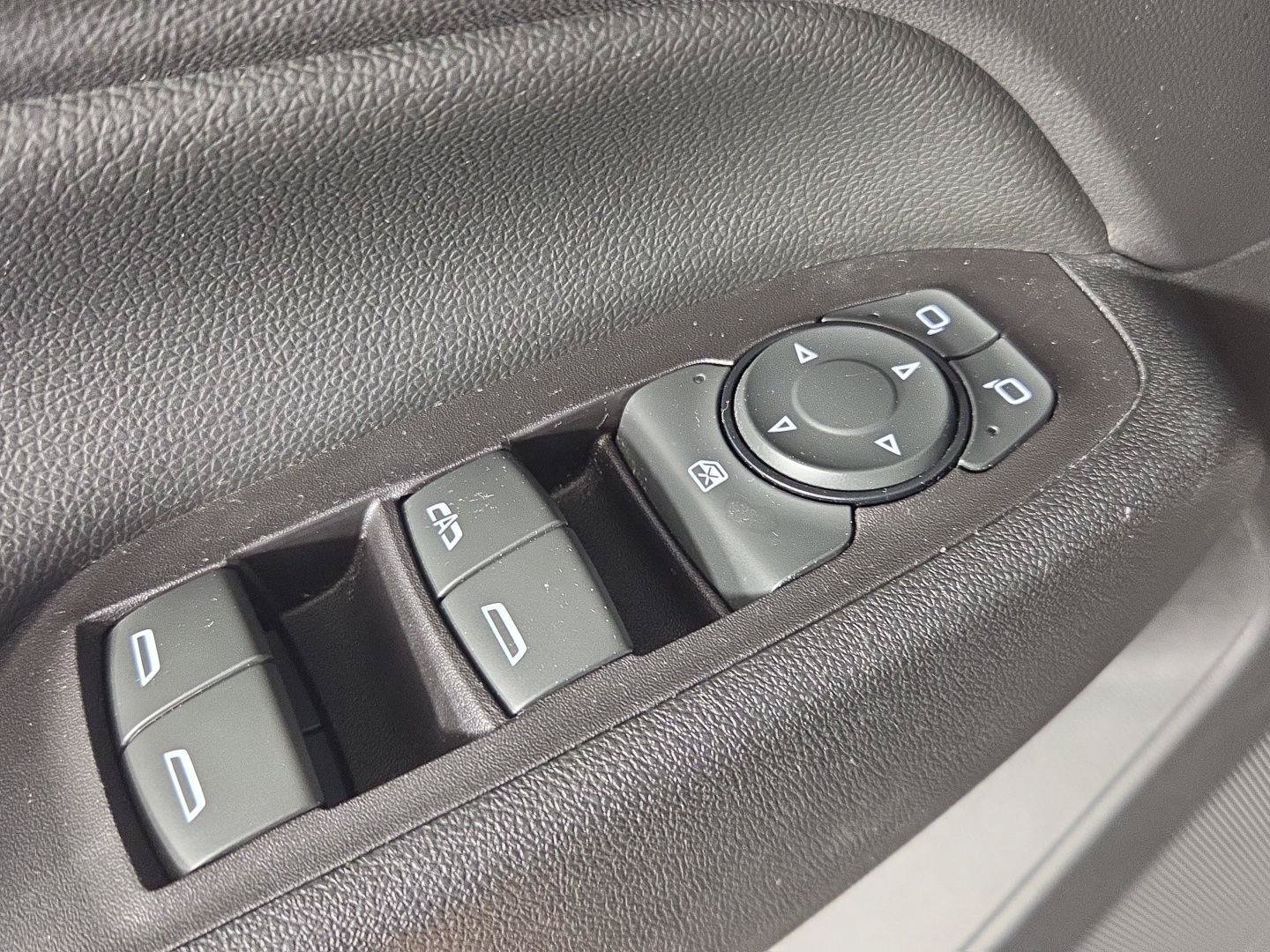 Used 2020 Chevrolet Equinox LT AWD/4WD image 23