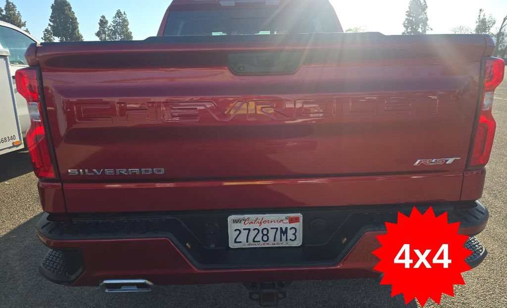 Used 2022 Chevrolet Silverado 1500 RST w/ Convenience Package II AWD/4WD image 4