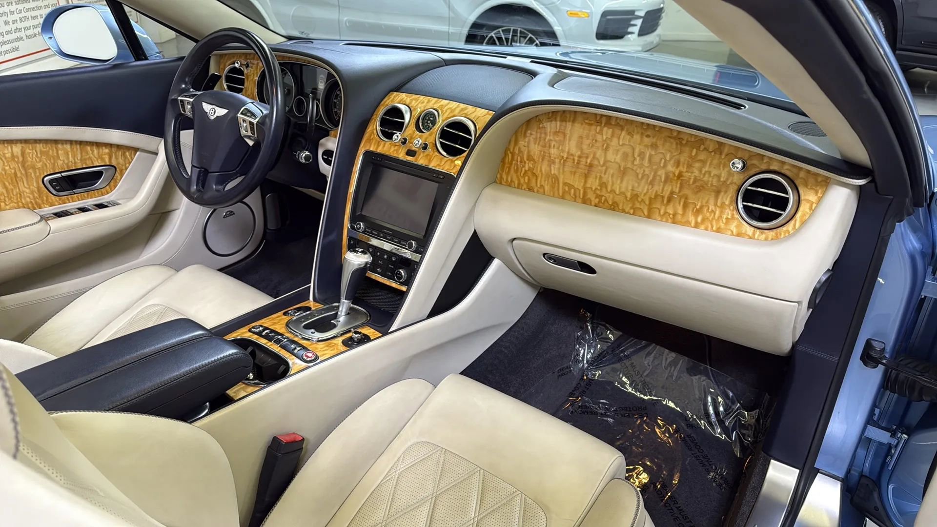 Used 2013 Bentley Continental GT image 25