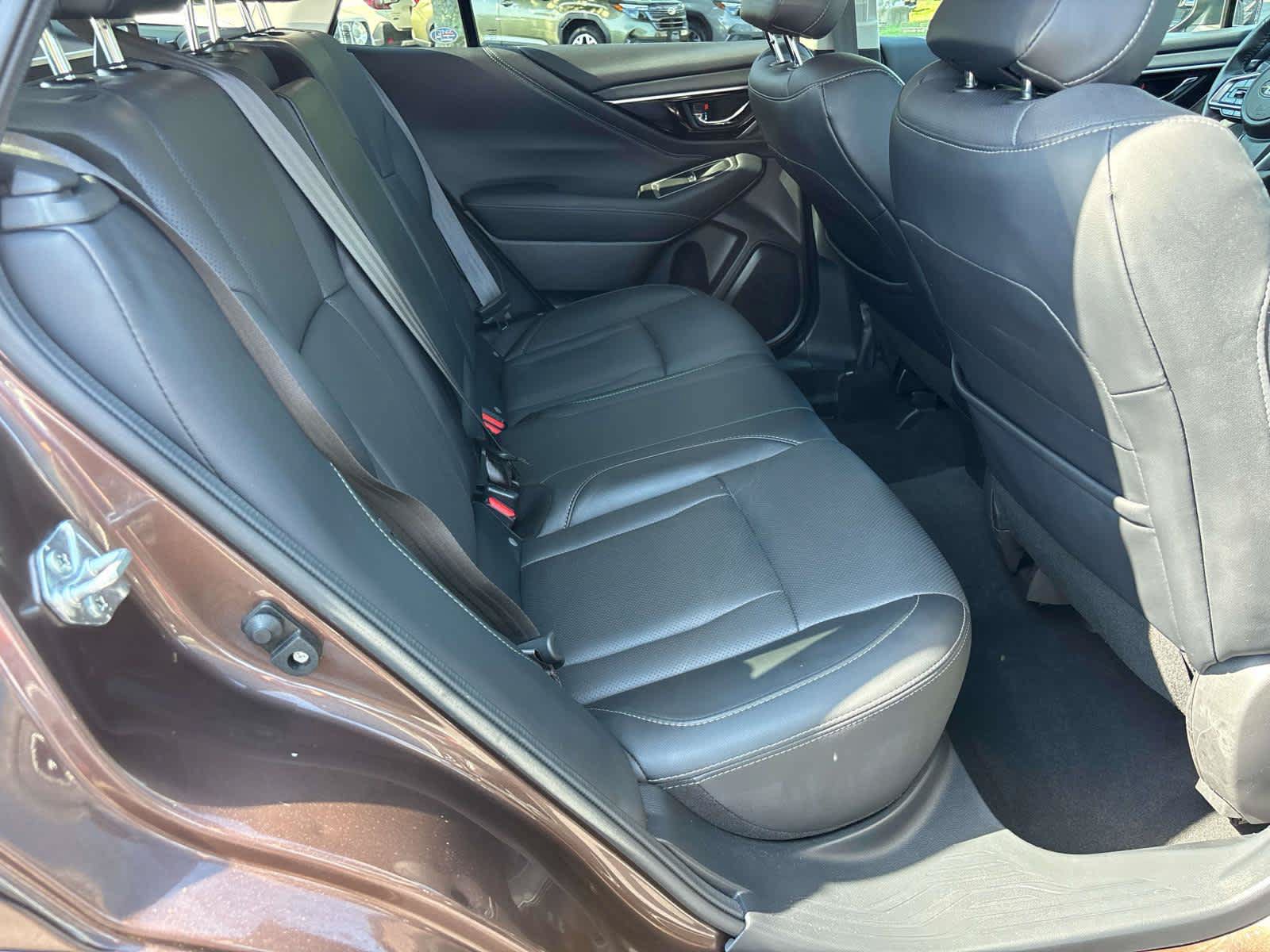 Used 2022 Subaru Outback Limited AWD/4WD image 16