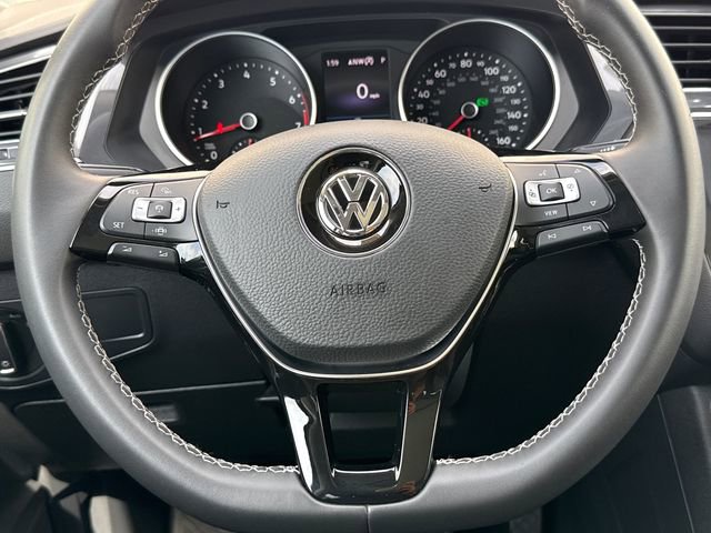 Certified 2021 Volkswagen Tiguan SE w/ Panoramic Sunroof Package image 31
