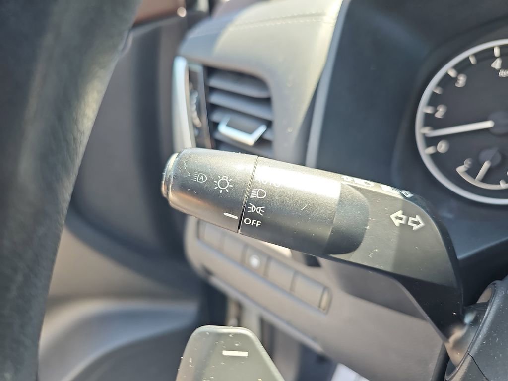 Used 2021 Nissan Rogue SV FWD image 29