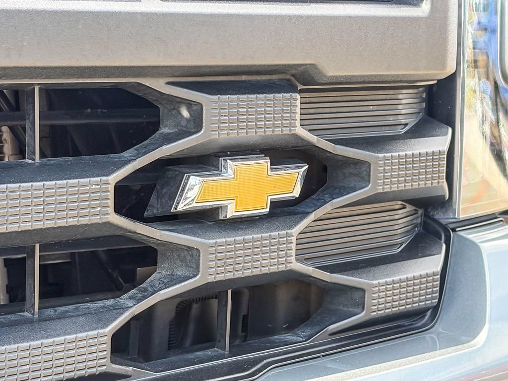 Certified 2025 Chevrolet Silverado 1500 Custom AWD/4WD image 13