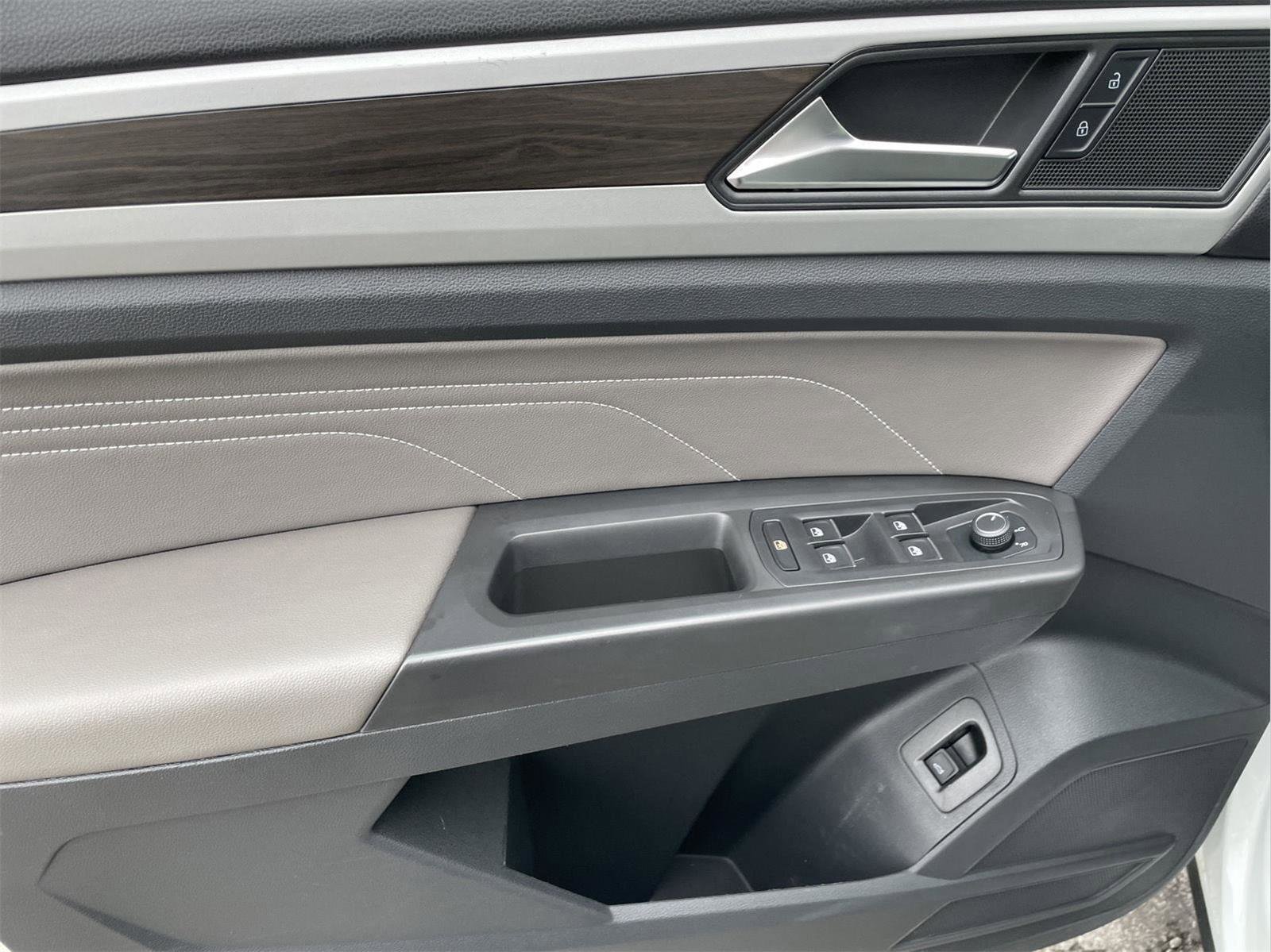 Used 2022 Volkswagen Atlas SE image 24