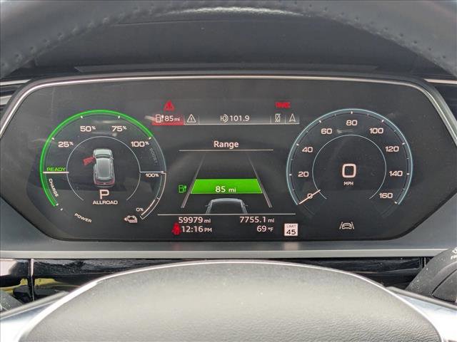 Used 2019 Audi e-tron Prestige w/ Prestige Package image 3