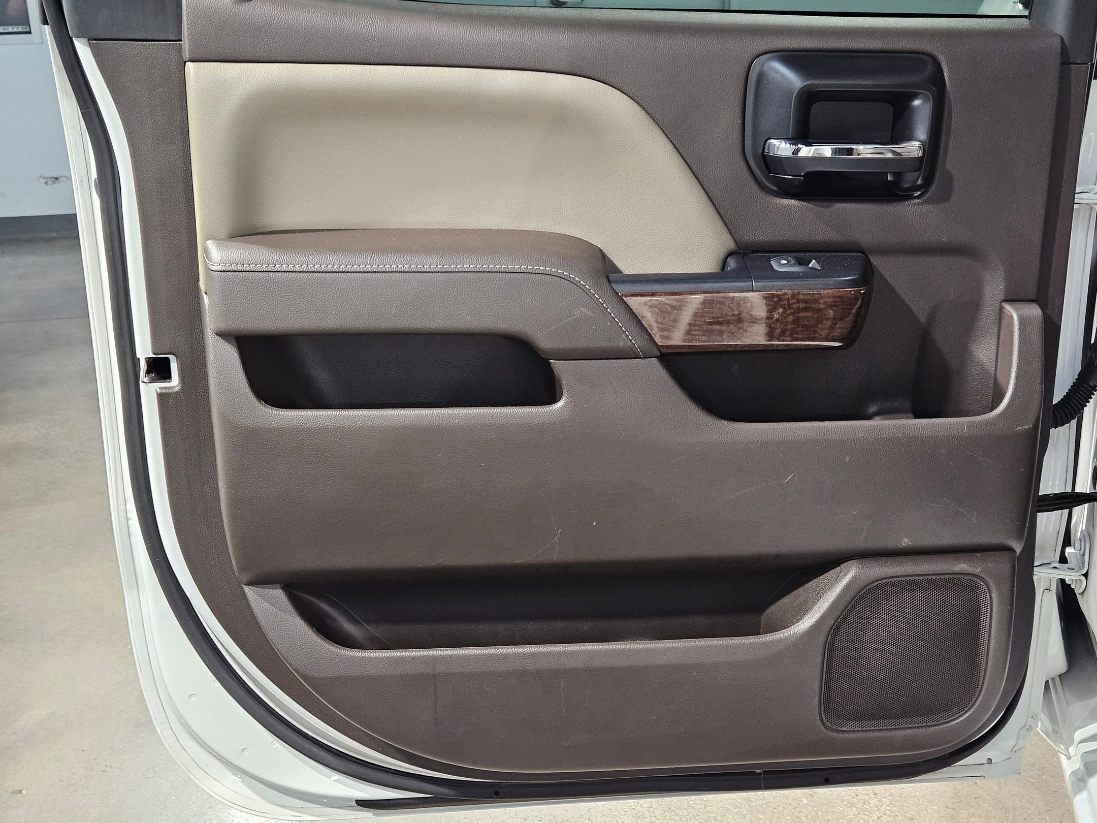 Used 2014 GMC Sierra 1500 SLE w/ SLE Value Package image 32