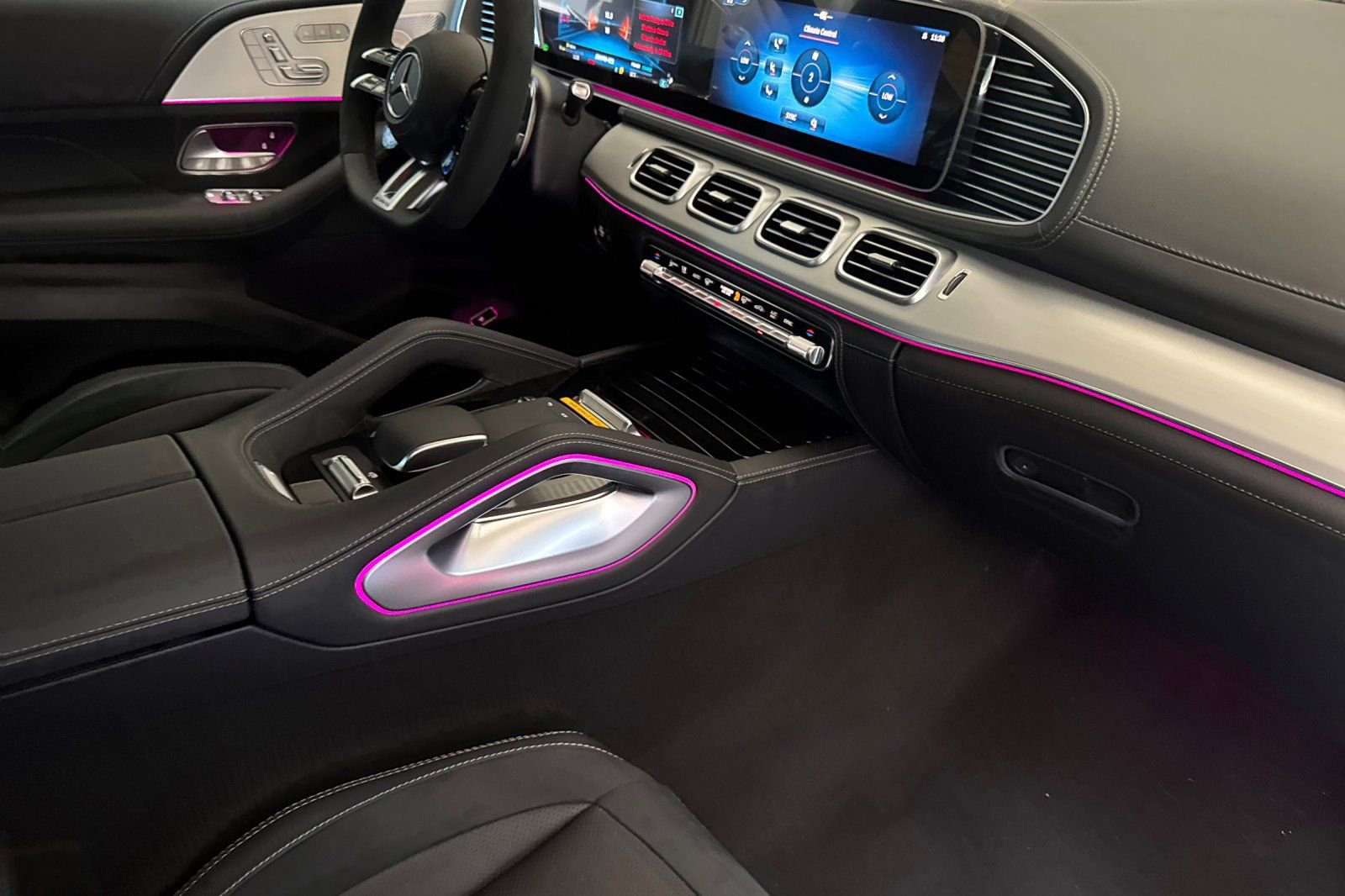 New 2026 Mercedes-Benz GLE 53 AMG 4MATIC Coupe image 19