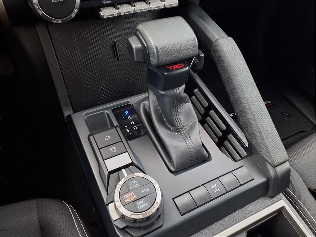 Used 2024 Toyota Tacoma TRD Off-Road image 8