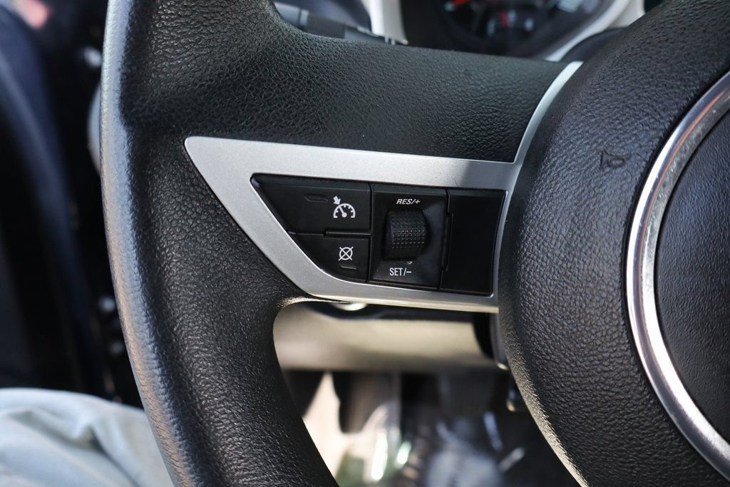 Used 2011 Chevrolet Camaro LS RWD image 22