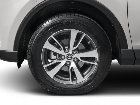 Used 2018 Toyota RAV4 XLE FWD image 11