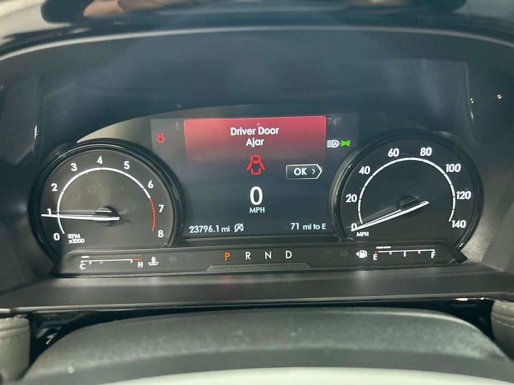 Used 2022 Lincoln Corsair Standard w/ Equipment Group 101A image 13