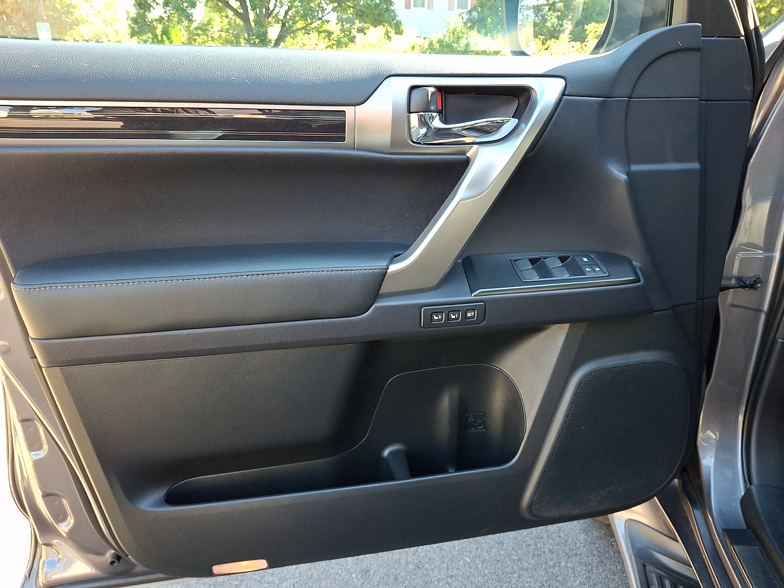 Certified 2023 Lexus GX 460 Premium w/ Premium Package AWD/4WD image 13