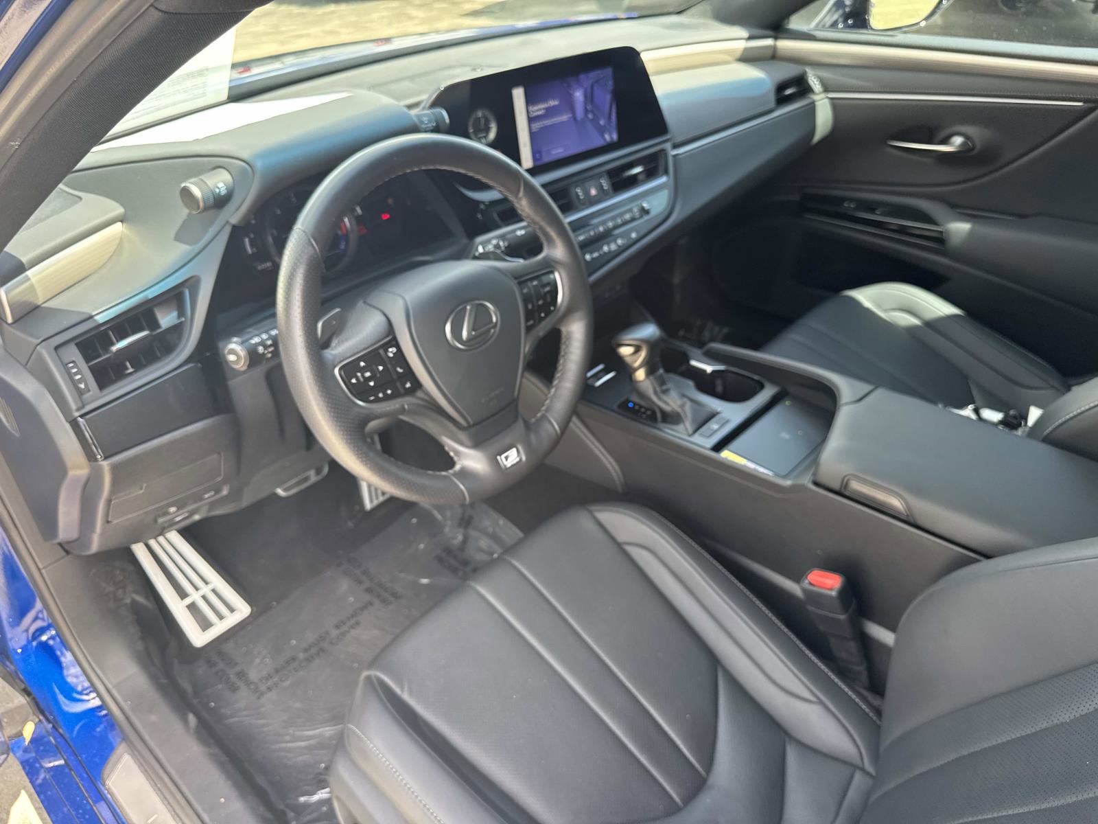 Used 2023 Lexus ES 350 F Sport w/ Accessory Package (Z2) image 32