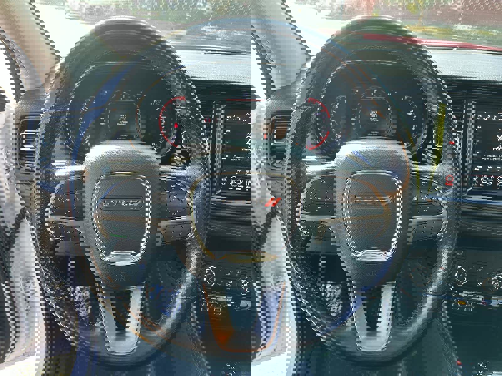 Used 2021 Dodge Durango SXT w/ 3rd Row Seating Group image 15