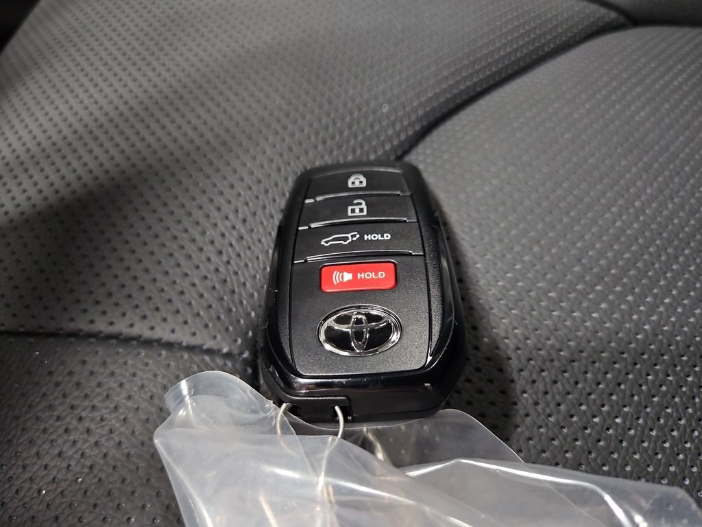 New 2026 Toyota Grand Highlander AWD Hybrid image 31