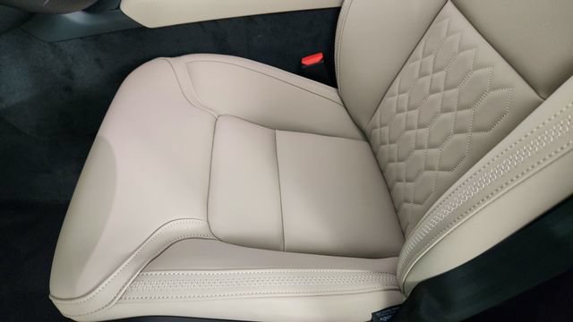 New 2026 Volvo XC90 T8 Plus w/ Protection Package Premier AWD/4WD image 13