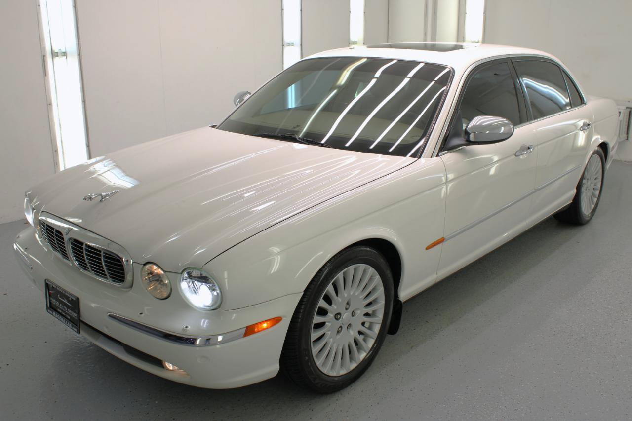 Used 2005 Jaguar XJ Vanden Plas RWD image 5