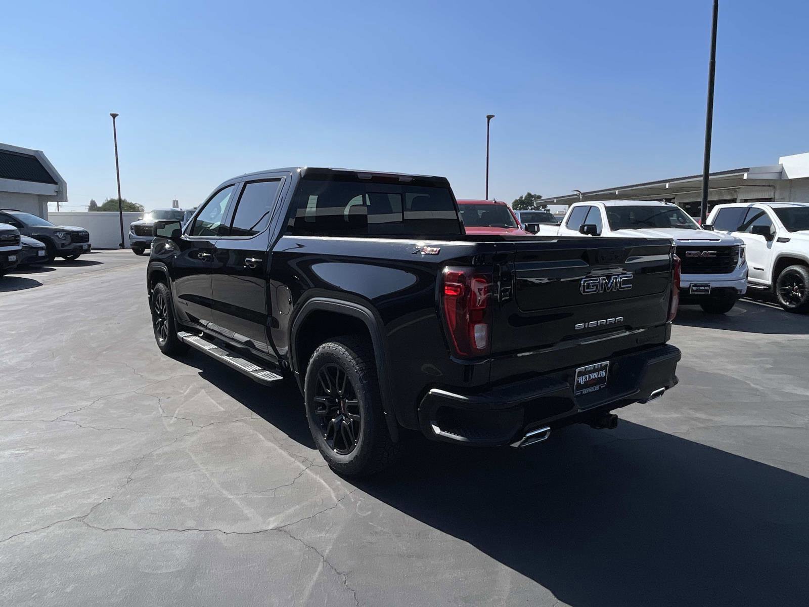 New 2026 GMC Sierra 1500 Elevation image 7