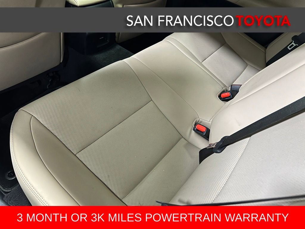 Used 2016 Lexus GS 200t image 16