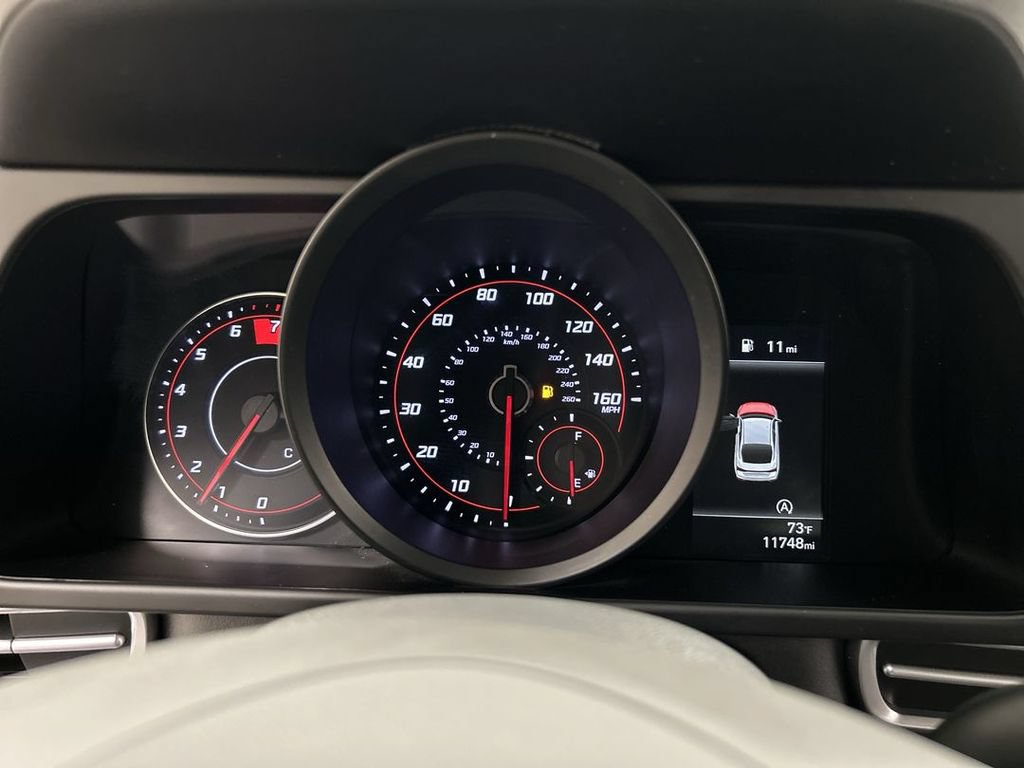 Used 2023 Hyundai Elantra SE FWD image 13