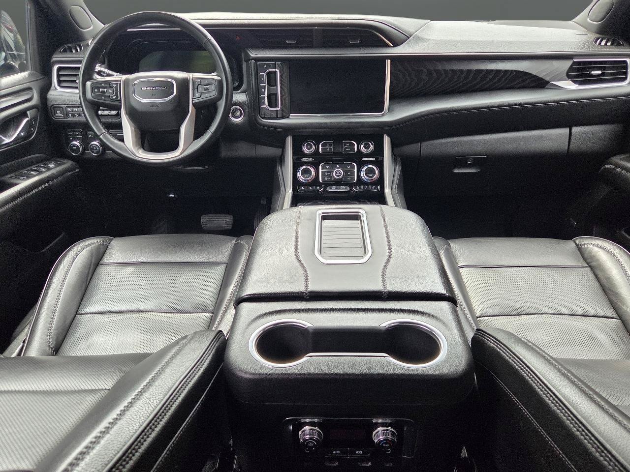 Used 2023 GMC Yukon Denali w/ Max Trailering Package AWD/4WD image 23