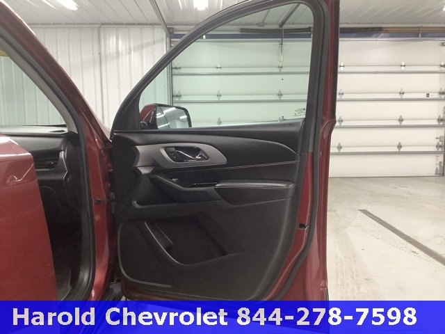 Used 2018 Chevrolet Traverse LT image 11