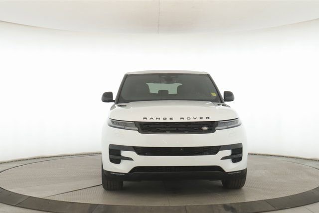 Used 2025 Land Rover Range Rover Sport SE image 12