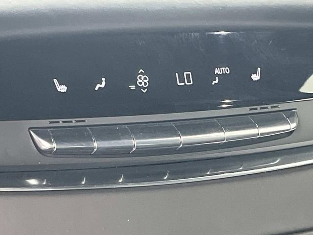 Used 2023 Cadillac Escalade ESV Sport Platinum image 18