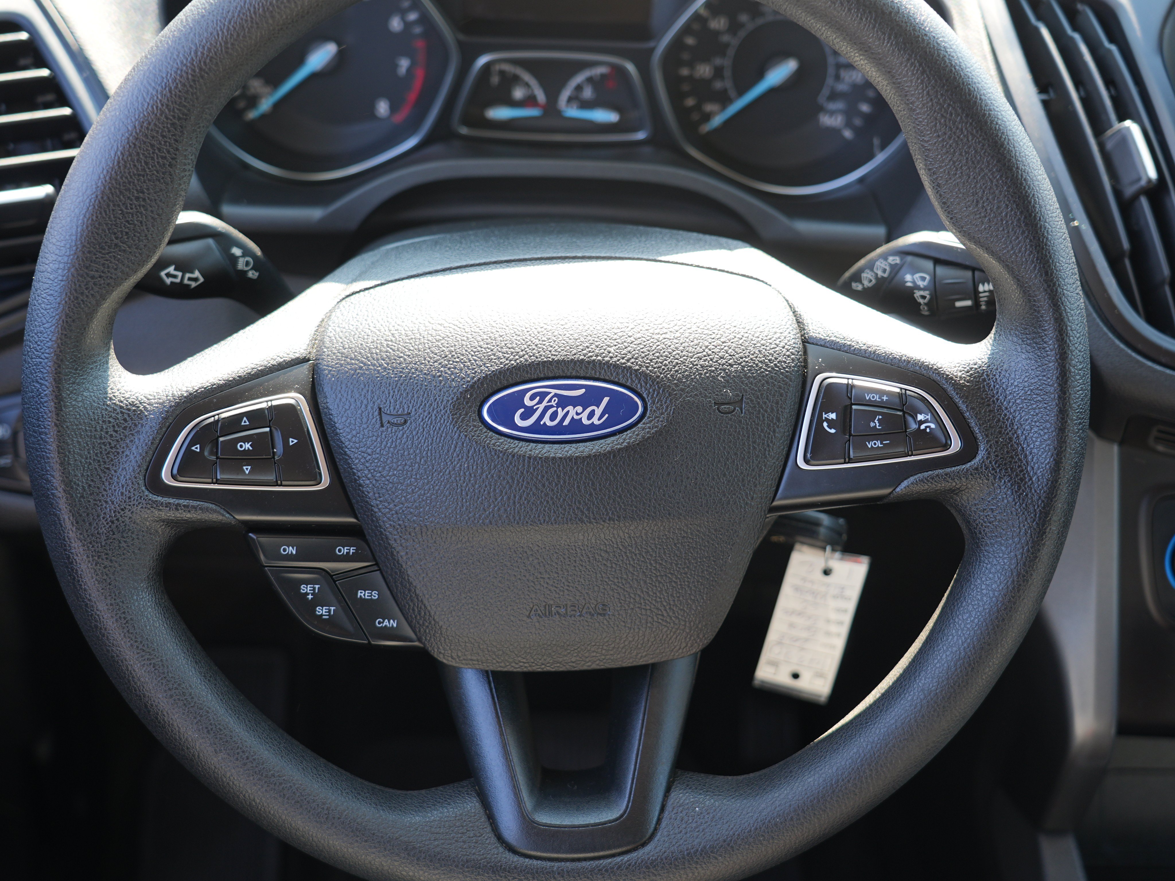 Used 2018 Ford Escape SE w/ SE Sync 3 Package AWD/4WD image 25