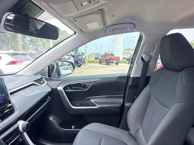 Used 2025 Toyota RAV4 LE FWD image 20