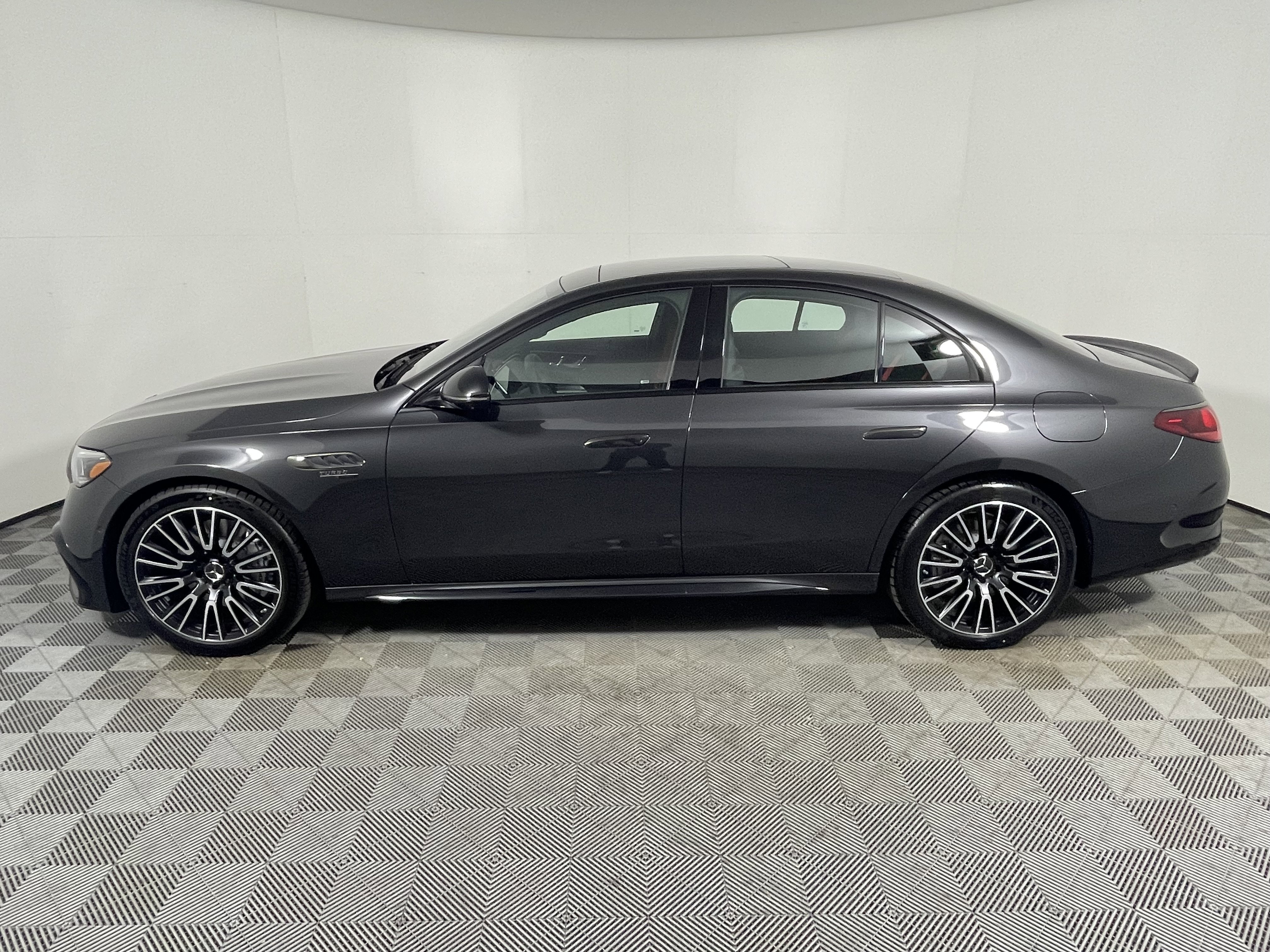 New 2026 Mercedes-Benz E 53 AMG e 4MATIC Sedan image 2